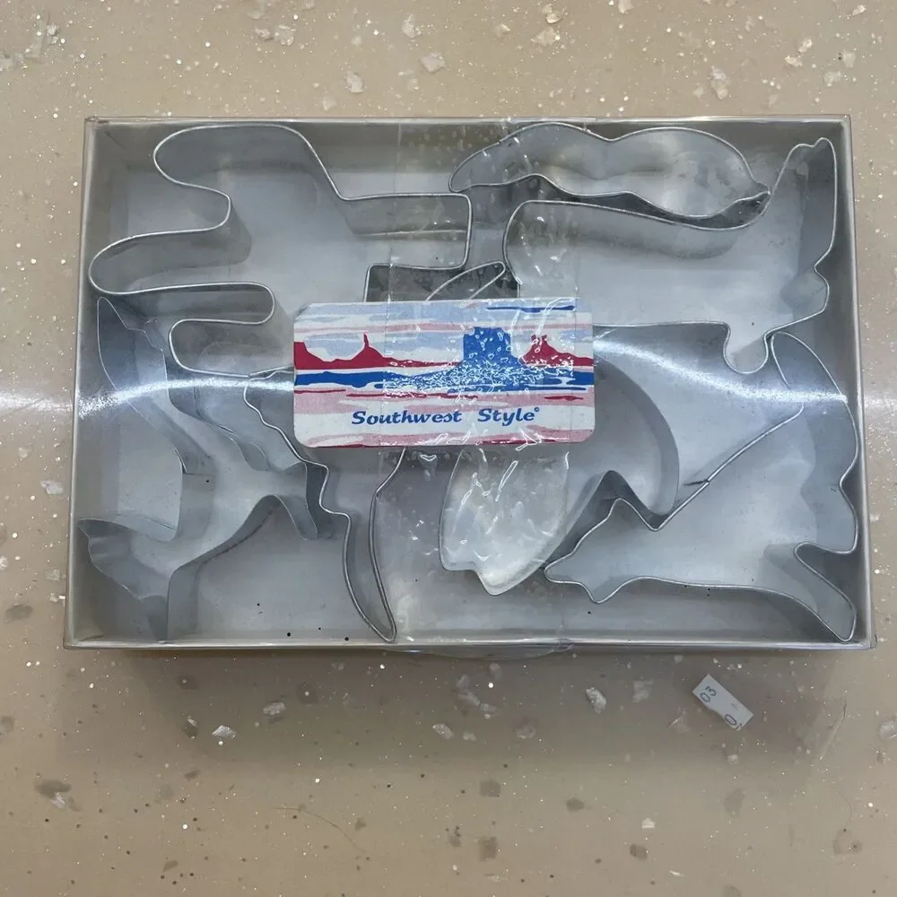 Southwest Style Cookie Cutters Vintage Metal Western Cactus Boot‎ Box Set Of 7